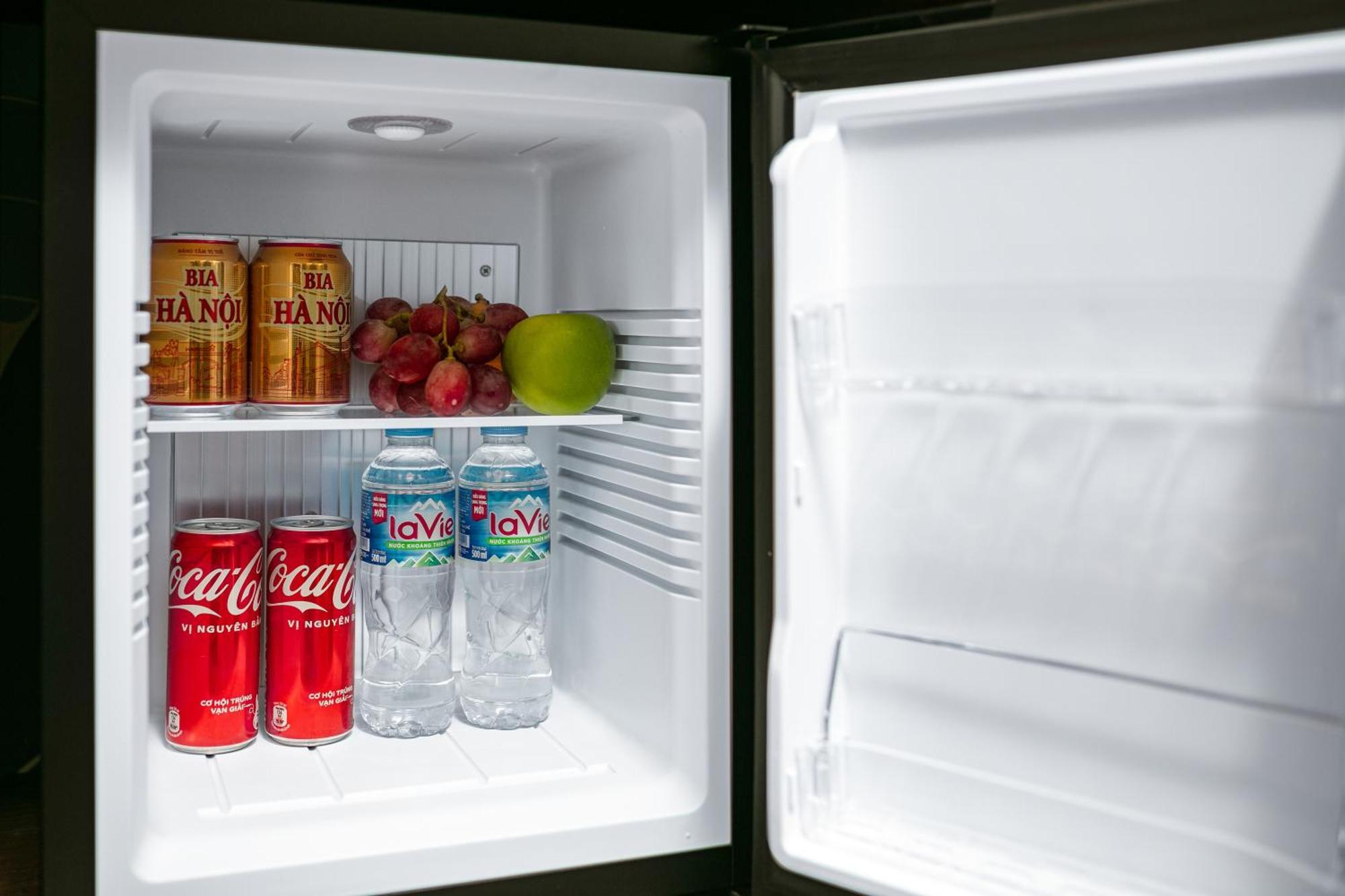 メイ ドゥ ヴィル オールド クォーター ホテル ハノイ市 エクステリア 写真 A mini-refrigerator